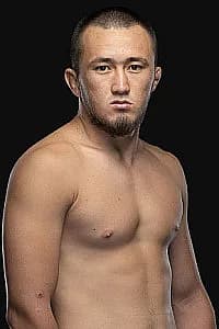 カザクバイ・ティレノフ