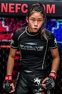 Victoria Lee