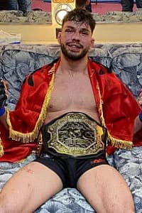 デニス・ブズーキャ