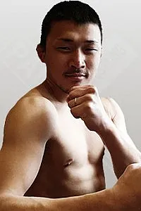 八田亮
