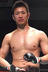 山崎昭博