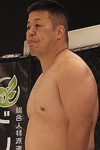 酒井リョウ