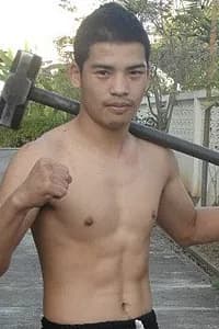 Tanaphong Khunhankaew