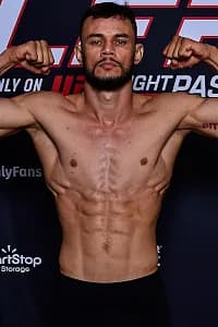 フェリペ・ブネス