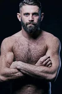 トミー・クイン