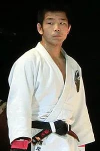濱岸正幸