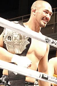 川村亮