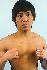 山口亮