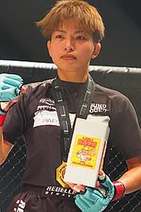 川西茉夕