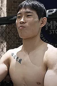 パク・ジョンジュン